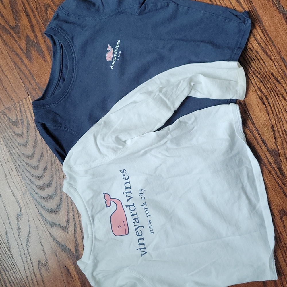 2 boys vineyard Vines shirts 2T